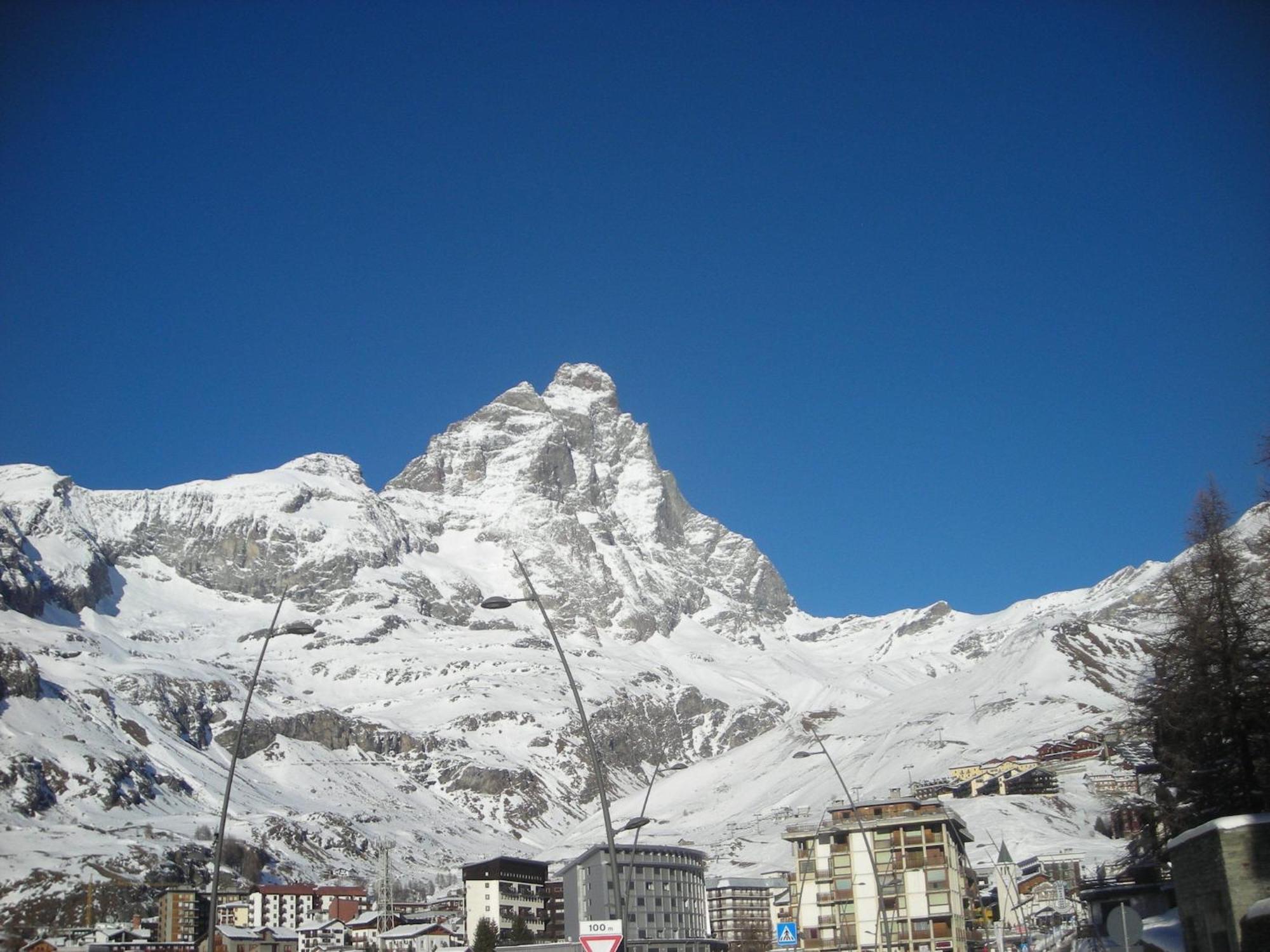Contemporary Apartment In Breuil Cervinia Near Ski Area Esterno foto