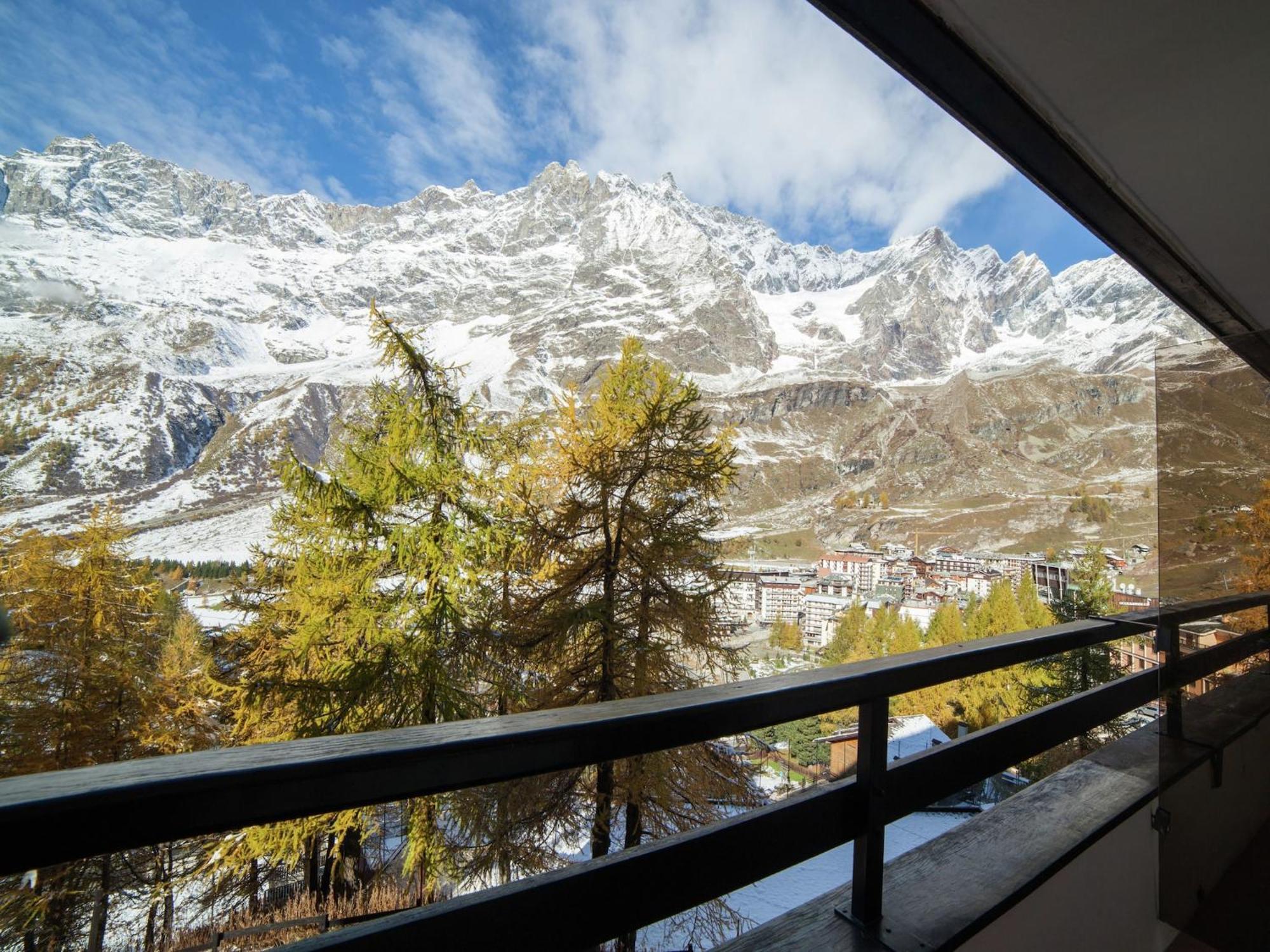 Contemporary Apartment In Breuil Cervinia Near Ski Area Esterno foto