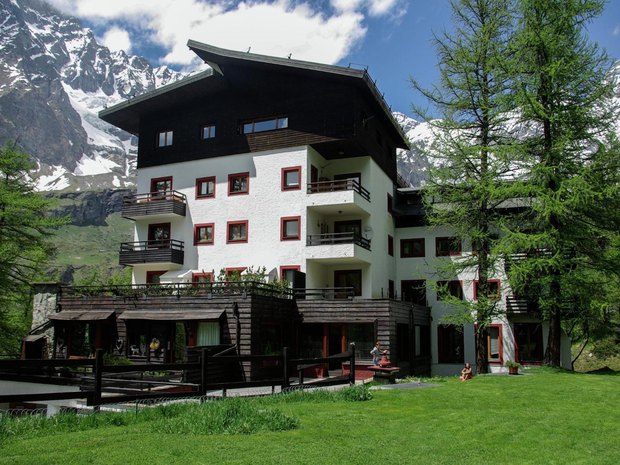 Contemporary Apartment In Breuil Cervinia Near Ski Area Esterno foto