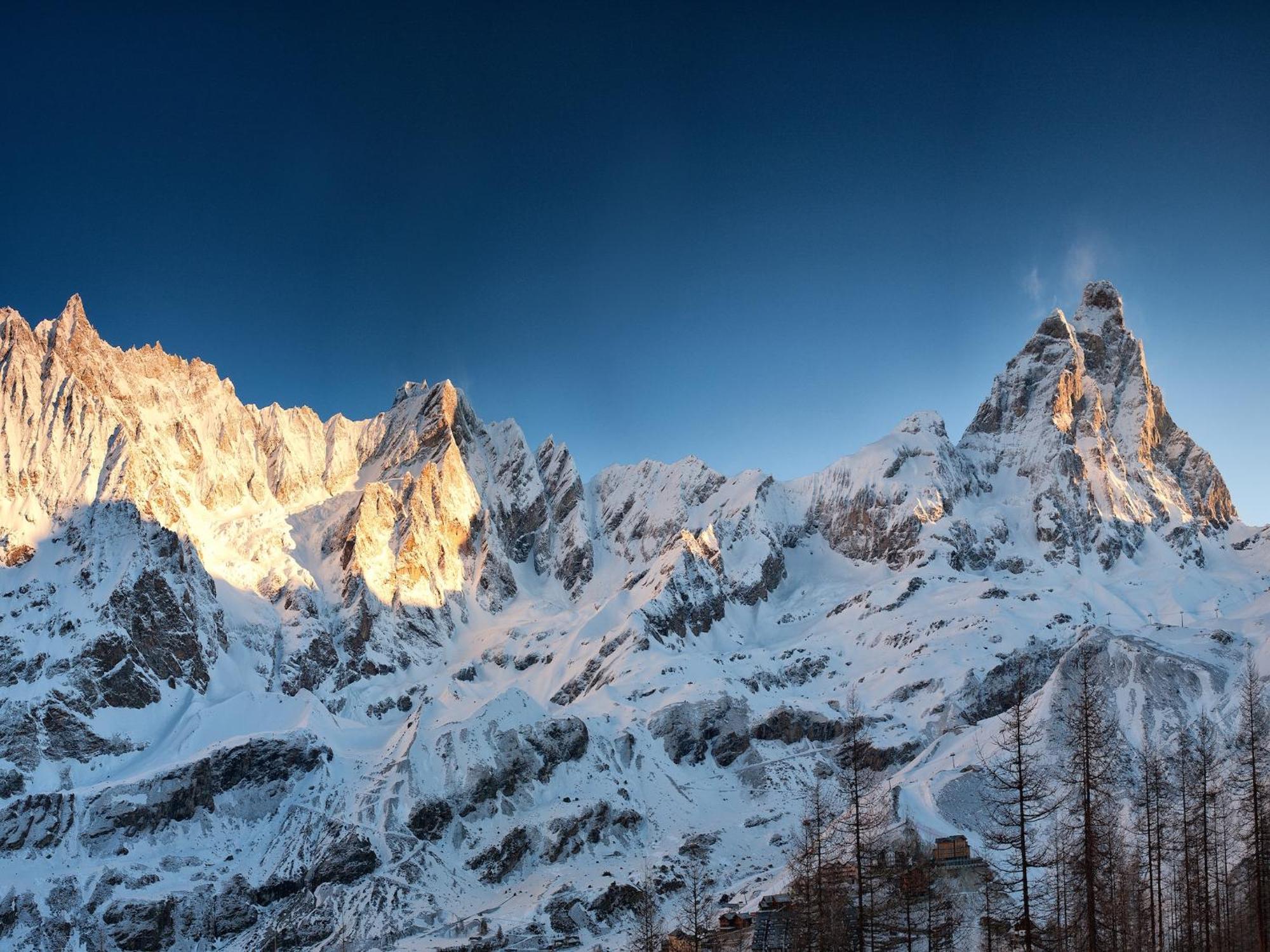 Contemporary Apartment In Breuil Cervinia Near Ski Area Esterno foto