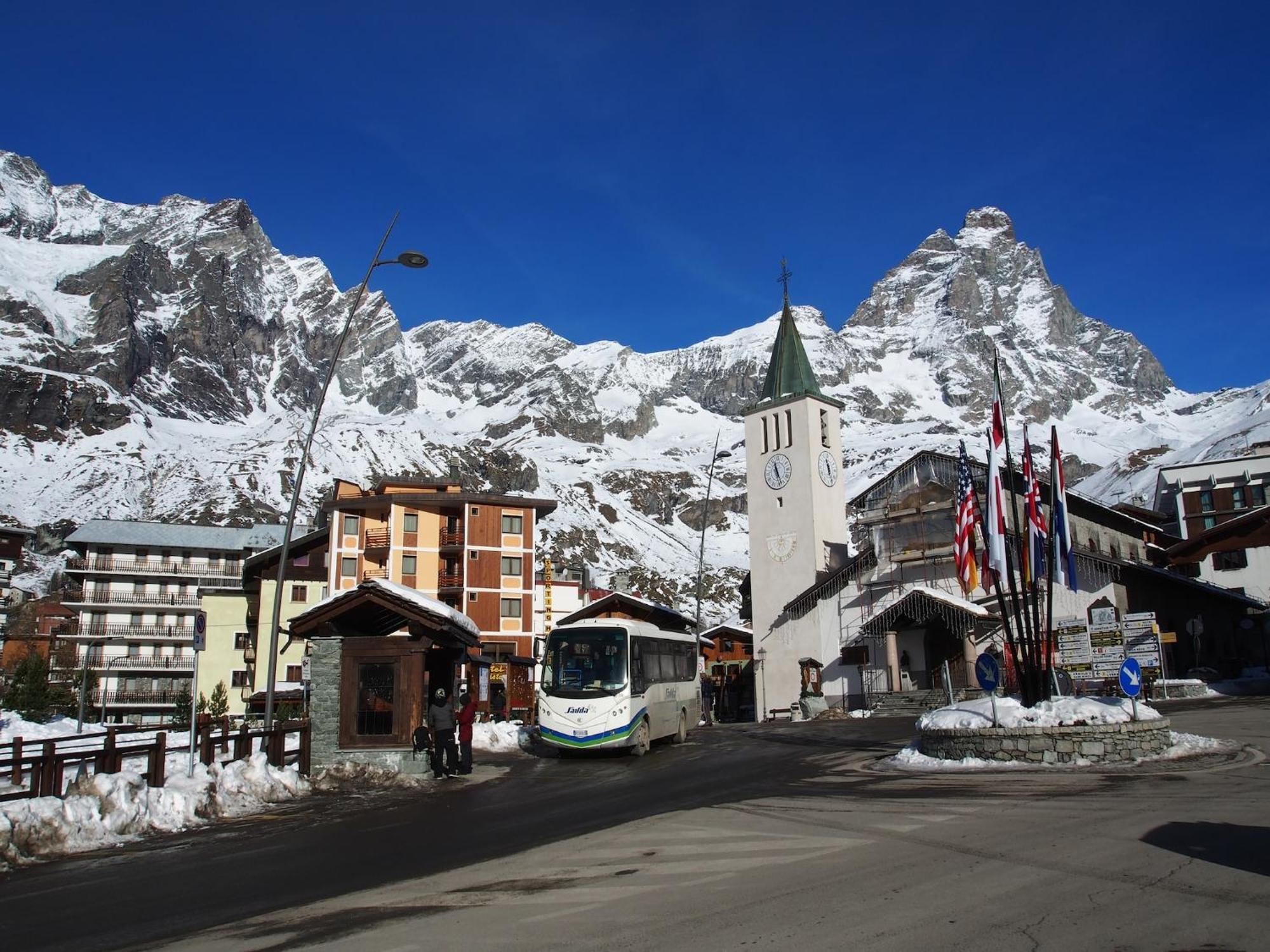 Contemporary Apartment In Breuil Cervinia Near Ski Area Esterno foto